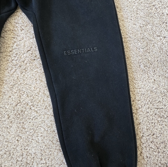 Fear of God Essentials Black Color Sweatpants size Small - Picture 10 of 16